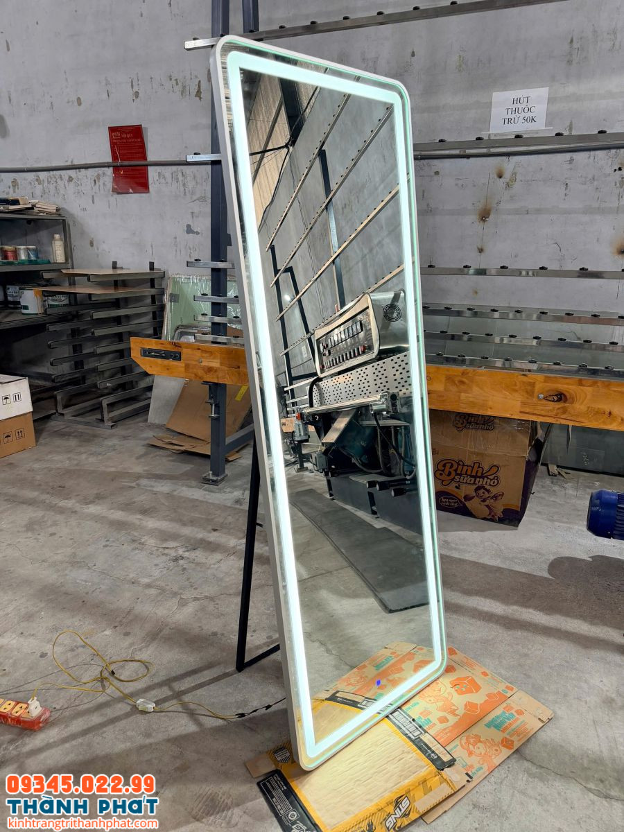 Gương Toàn Thân Có Chân