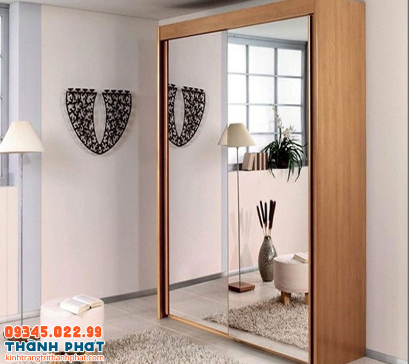 Gương dán toàn bộ cánh tủ