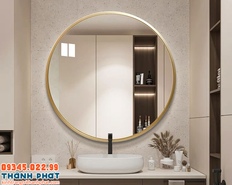 Gương dán tường phòng tắm