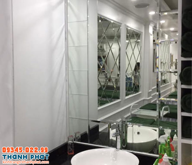 Gương dán tường ghép nhiều tấm