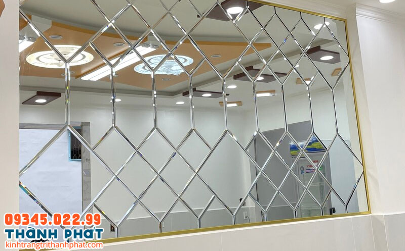 Mẫu gương ghép kết hợp nhiều hình dạng