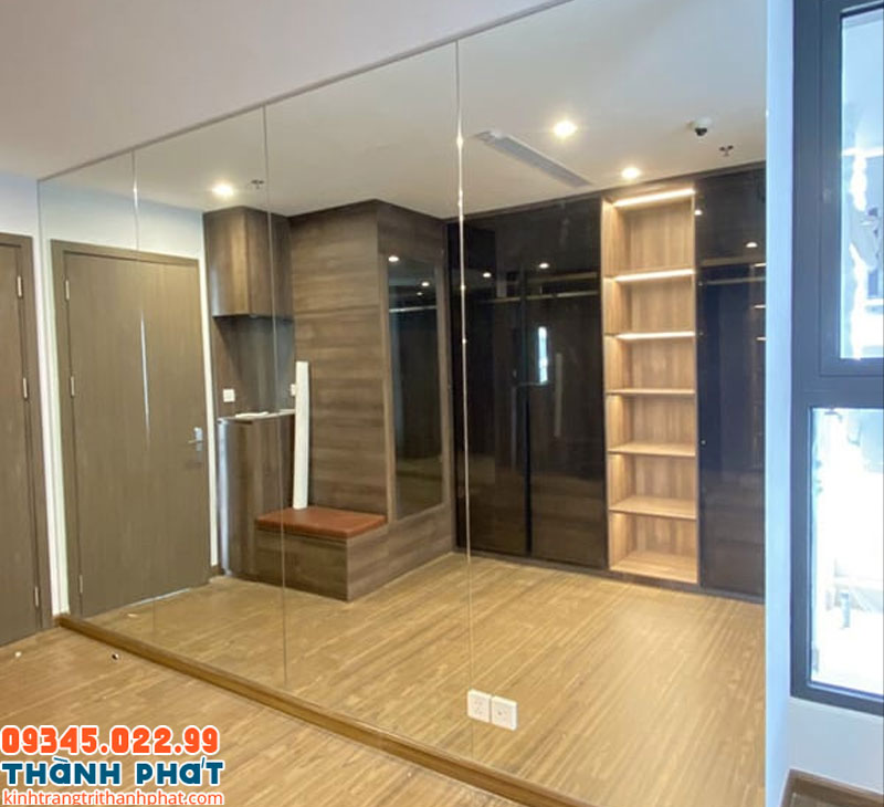 Gương dán tường toàn thân