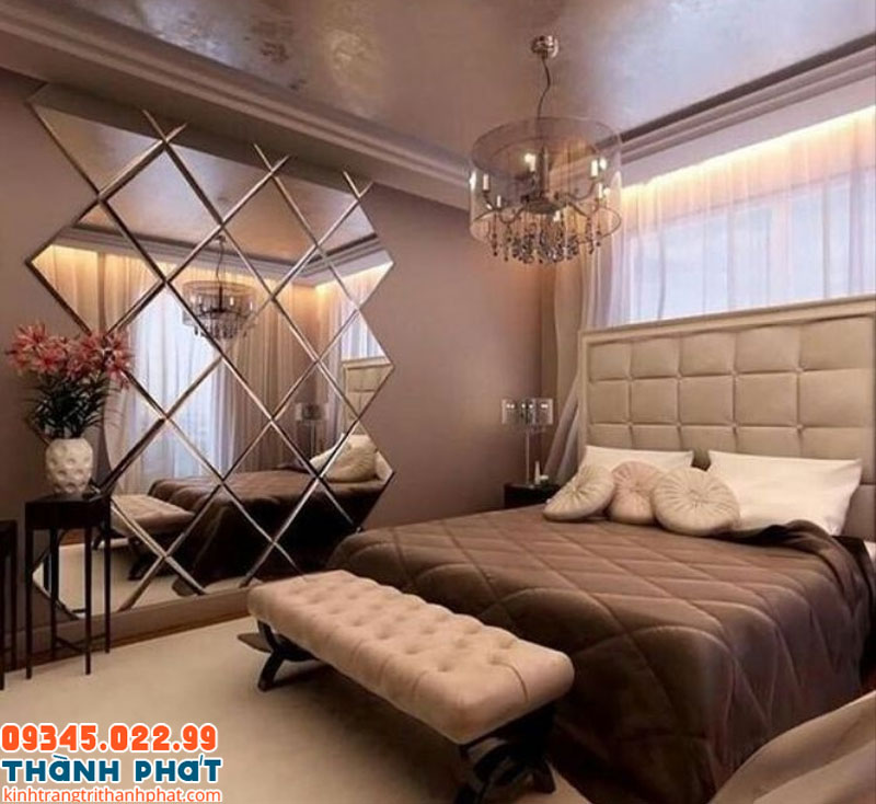 Gương ghép nhiều hình tạo họa tiết