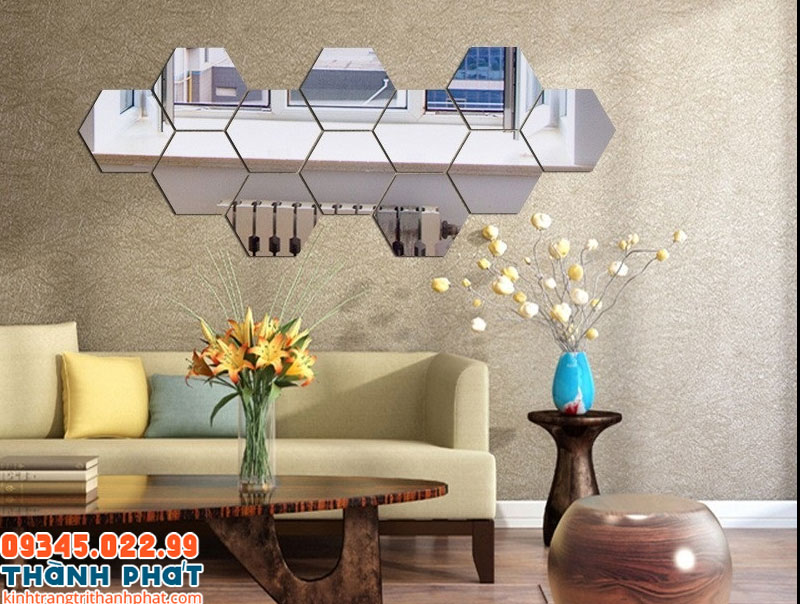 Gương dán tường hình lục giác