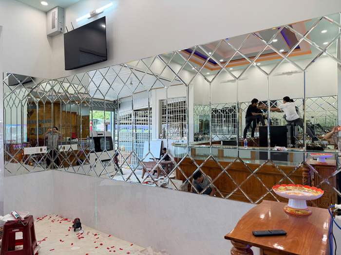 Gương Trang Trí Quán Cafe