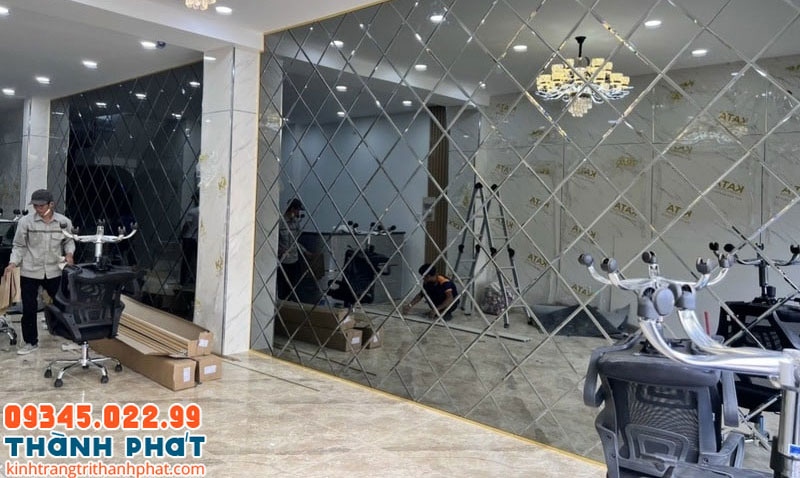 Gương ghép hình quả trám