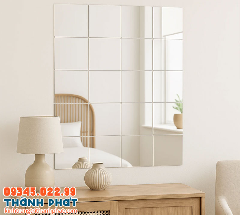 Gương dán tường phòng ngủ