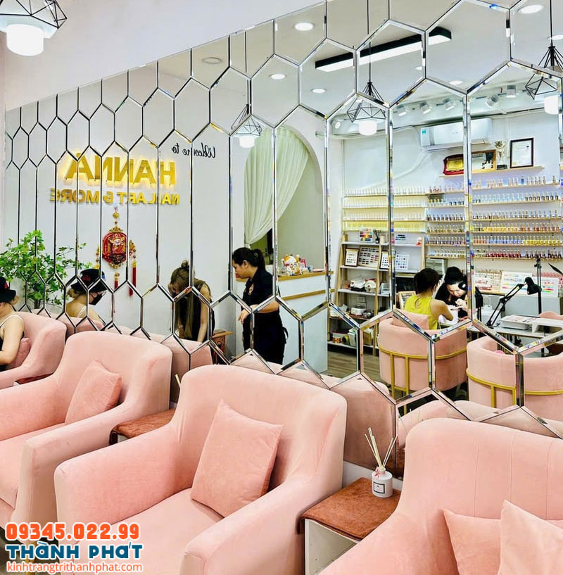 Gương trang trí spa