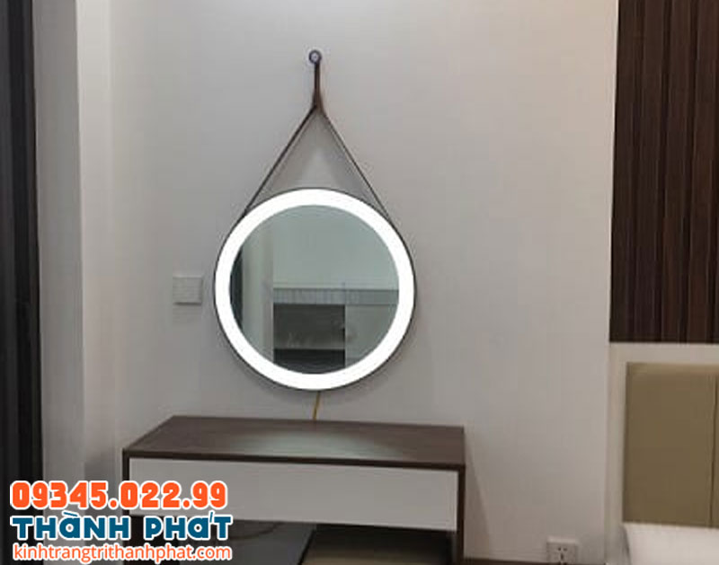 Gương tròn trang điểm treo tường