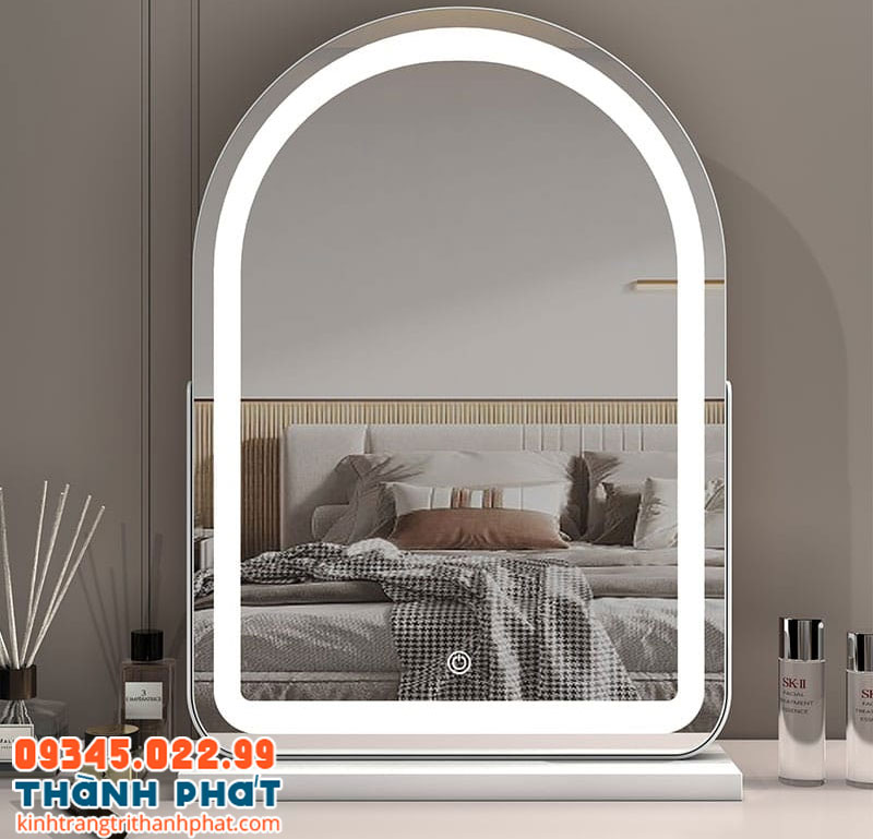 Kích thước gương vòm bàn trang điểm